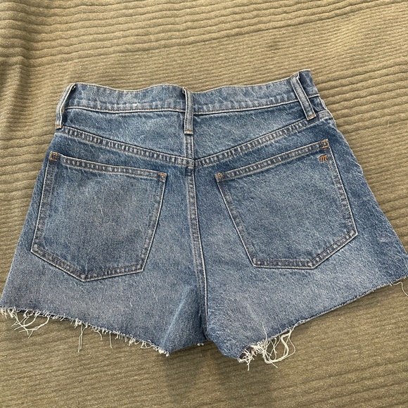 The Perfect Jean Short, Madewell, Size 27 - Picture 2 of 4